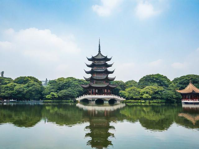 游玩杭州攻略有哪些不可错过的景点和美食？