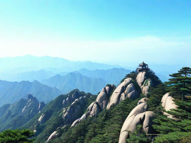 青云山旅游攻略,有哪些必去景点和特色体验?