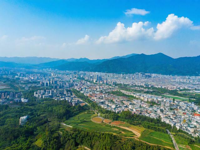 庆阳旅游攻略,有哪些必去景点和美食推荐?