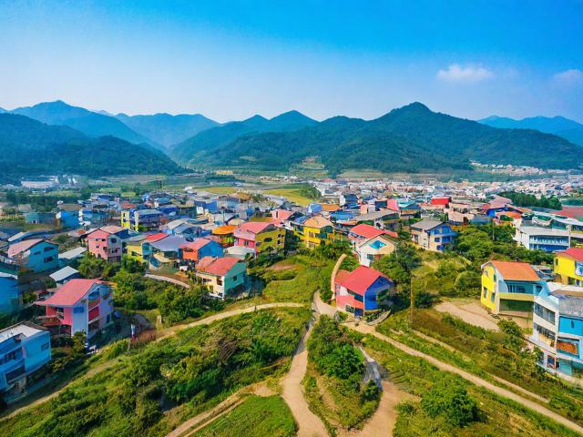 新余彩色村游玩攻略,有哪些必去景点和特色体验?