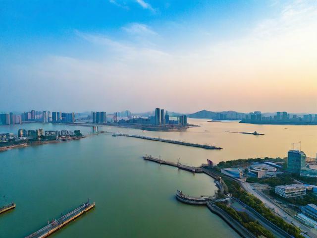 东台到杭州需要多长时间？