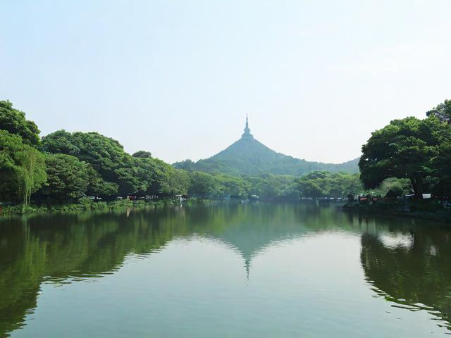 基于关键词杭州b1多久,生成的疑问标题如下(直接提供标题),,杭州B1路公交车发车间隔多久?,杭州B1路全程需要多久?