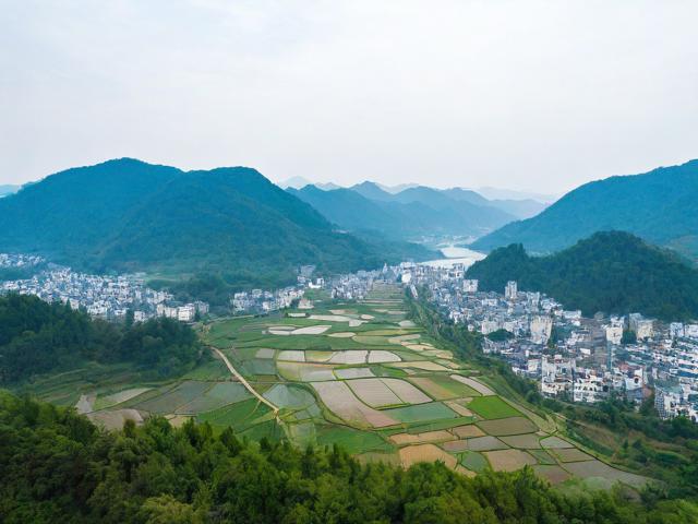 二天梅州自驾游攻略,有哪些不容错过的景点和美食?