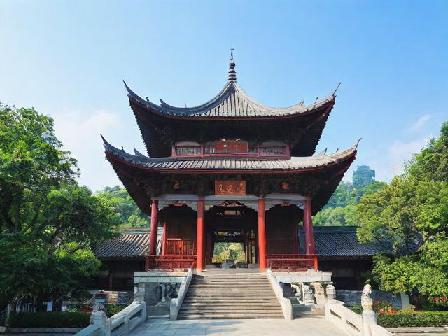 成都2日游攻略包含哪些必去景点和美食推荐?