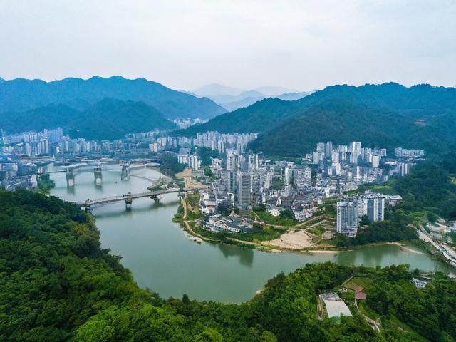 麻城旅游攻略,有哪些必去景点和特色美食?