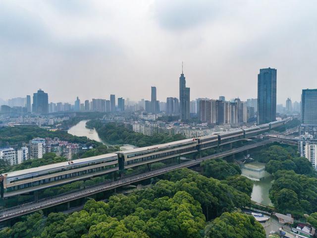 杭州公交597路班次间隔时间是多久?