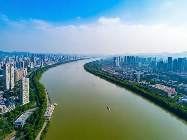 丹江旅游攻略,探索哪些必游景点和美食?