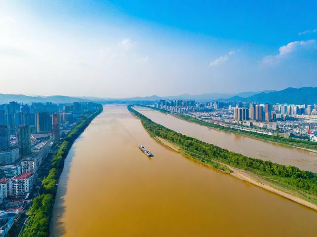丹江旅游攻略,探索哪些必游景点和美食?
