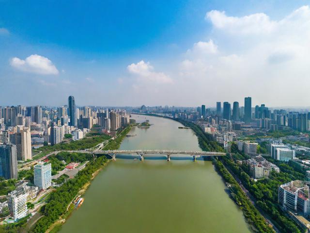 贵港旅游攻略,有哪些必去景点和美食推荐?