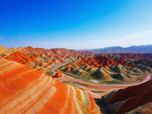 甘肃旅游攻略全揭秘,有哪些不容错过的景点和美食?