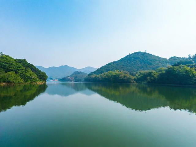 从合肥到湖州坐高铁需要多久？