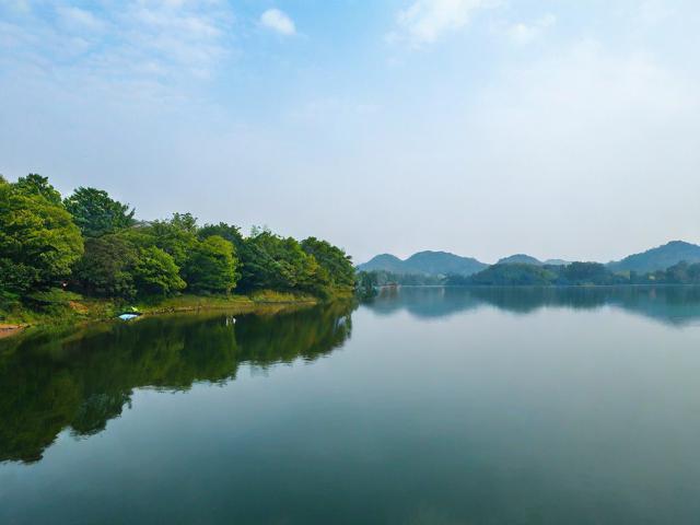 从合肥到湖州坐高铁需要多久?