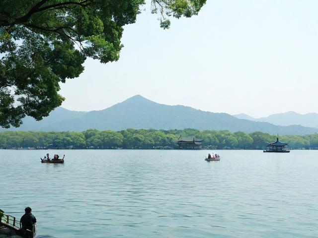 西湖一日游攻略,如何高效游览西湖各大景点?