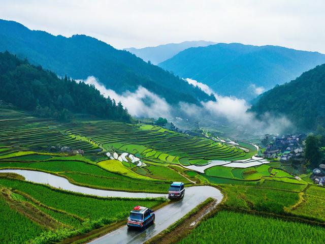 自驾江西婺源旅游攻略,有哪些不可错过的景点和体验?