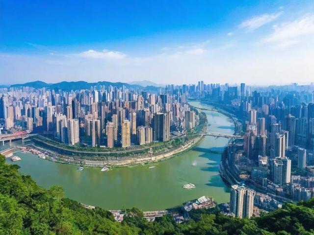 重庆五天四晚旅游攻略,有哪些必去景点和美食推荐?