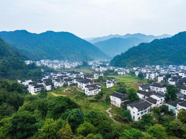 歙县旅游攻略,哪些景点是必去的?