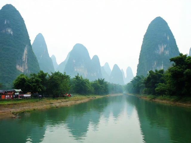 桂林旅游有哪些不可错过的景点和美食推荐?