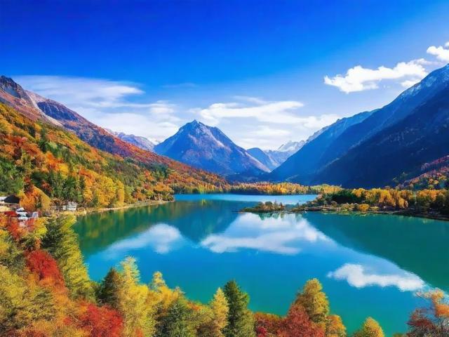 10月旅游攻略,如何选择最佳目的地与行程?