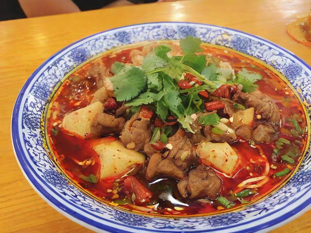 兰州吃喝玩乐全攻略,兰州有哪些必尝美食和必玩景点?兰州吃喝玩乐全攻略告诉你!