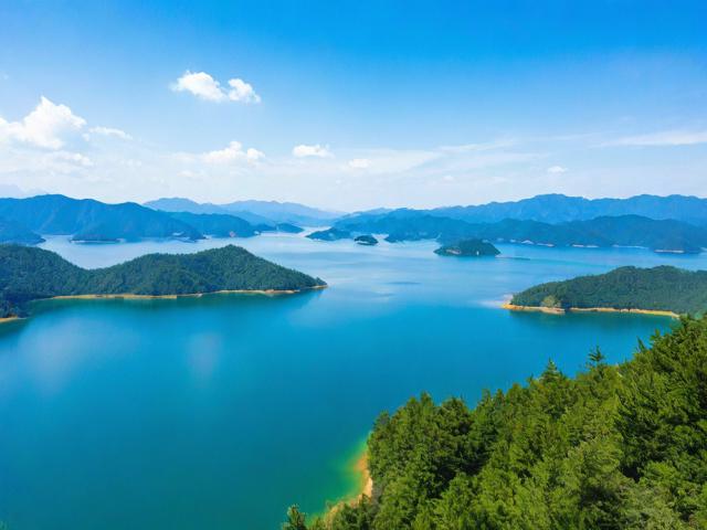 松花湖旅游攻略,有哪些必去景点和最佳游玩时间?