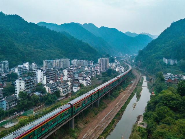 溆浦到长沙的汽车需要多长时间?