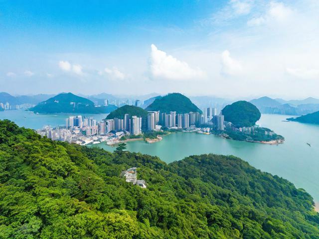 佛山西樵山游玩攻略,有哪些必去景点和特色体验?