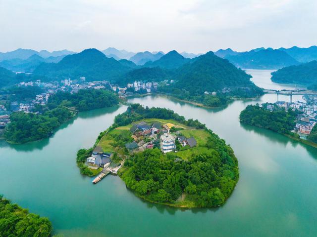 去湖南旅游攻略，如何制定一份完美的湖南旅游攻略？