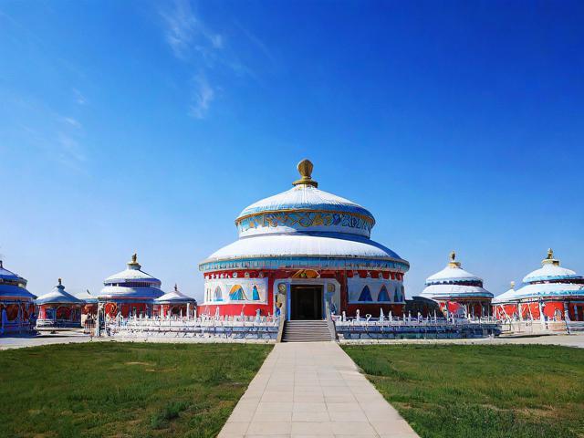 呼和浩特旅游全攻略,你想知道的都在这里!,文章主要介绍了内蒙古呼和浩特的旅游攻略,包括出行准备、必去景点、行程安排、美食推荐和注意事项等方面。