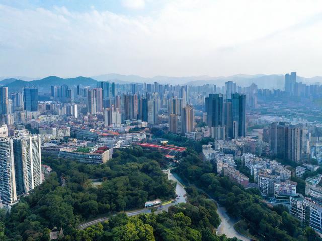 乐山旅游攻略,有哪些必去景点和美食推荐?