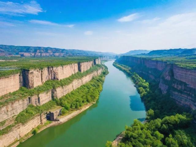 山西旅游线路全攻略,有哪些必去景点和特色体验?