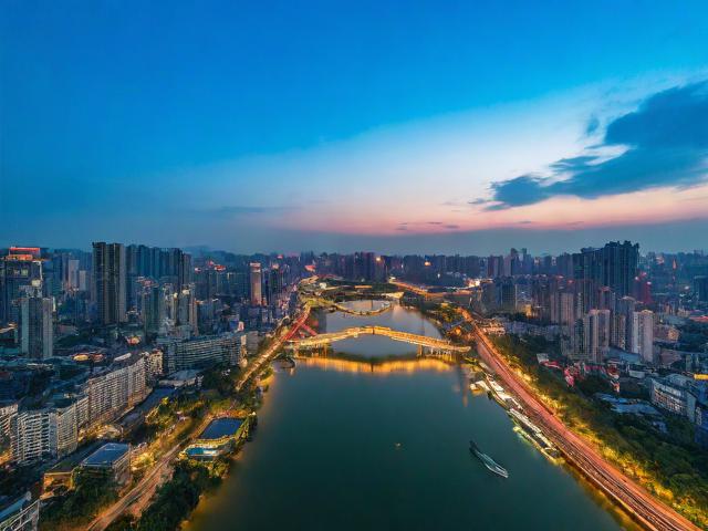 成都到泉州要多久?