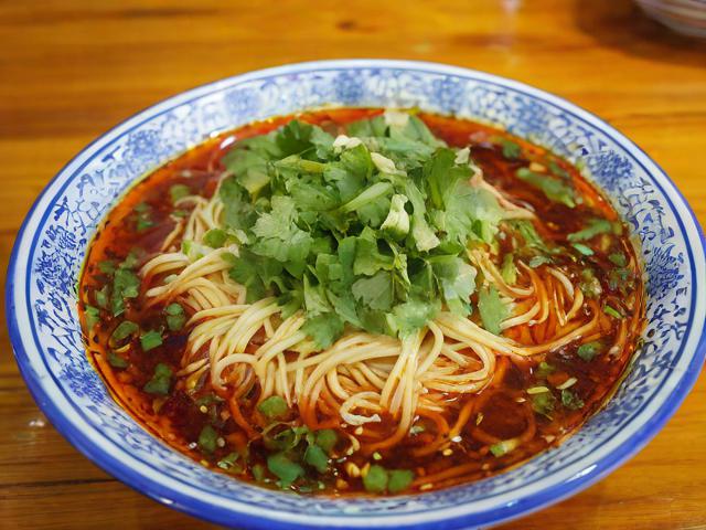 利川美食攻略，探索哪些地道美味不可错过？