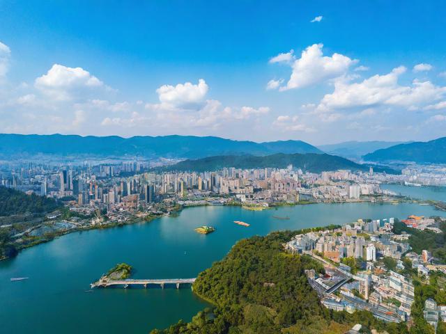 玉溪游玩攻略,探索哪些不可错过的景点和美食?