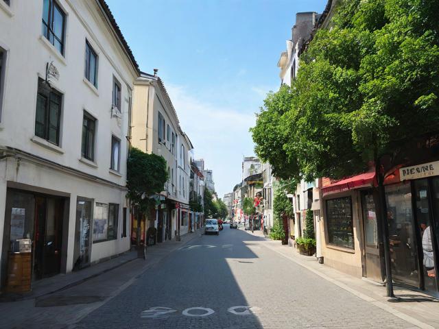 武康路游玩攻略,探寻上海老街魅力,有哪些必打卡景点和美食?