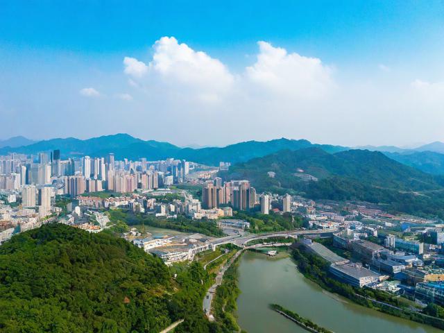 鹤山旅游攻略,有哪些必去景点和特色体验?
