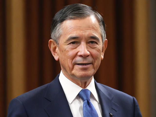 揭秘全球新首富背后的神秘华人妻子！