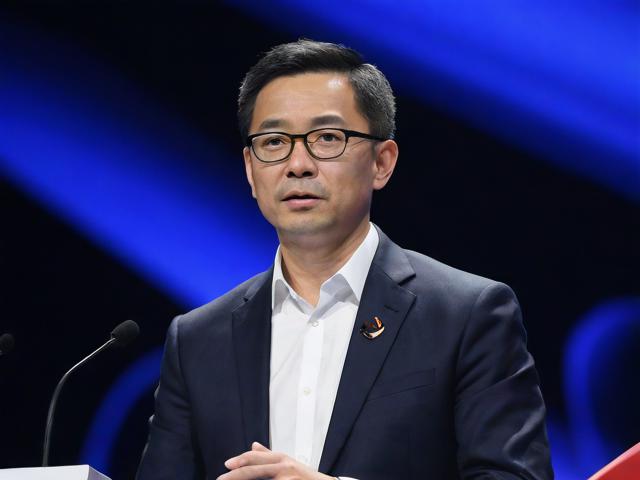 成都世运会九头身评委引关注的原因探究