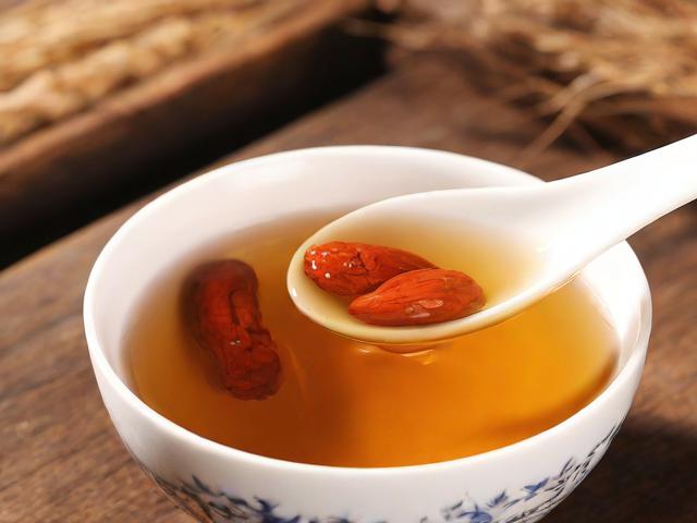 多次烧开的千滚水是否可以饮用?