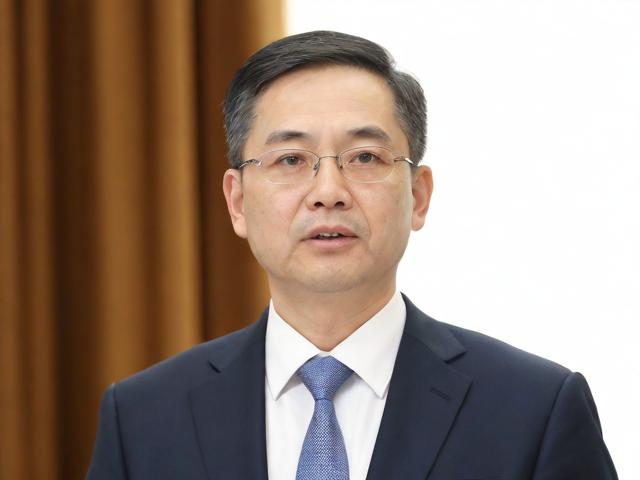 医院院长百万捞人计划，为何胆敢如此大手笔？揭示事件背后的反常与质疑。