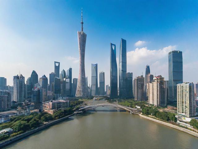 广州迎本世纪最冷八月现象解析，寒冷成因揭秘