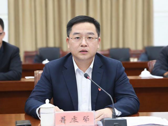 胖东来招聘刑释人员引发求职热潮，企业展现包容性与机会备受瞩目